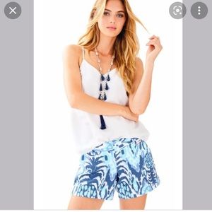 EUC Lilly Pulitzer Callan Short - Size 2
